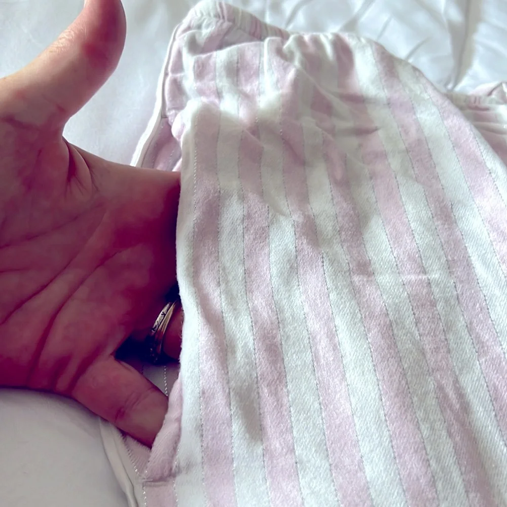 Victorias Secret XL Pajama Lounge Pants Pink & White Striped w/ Silver Thread - Picture 7 of 8